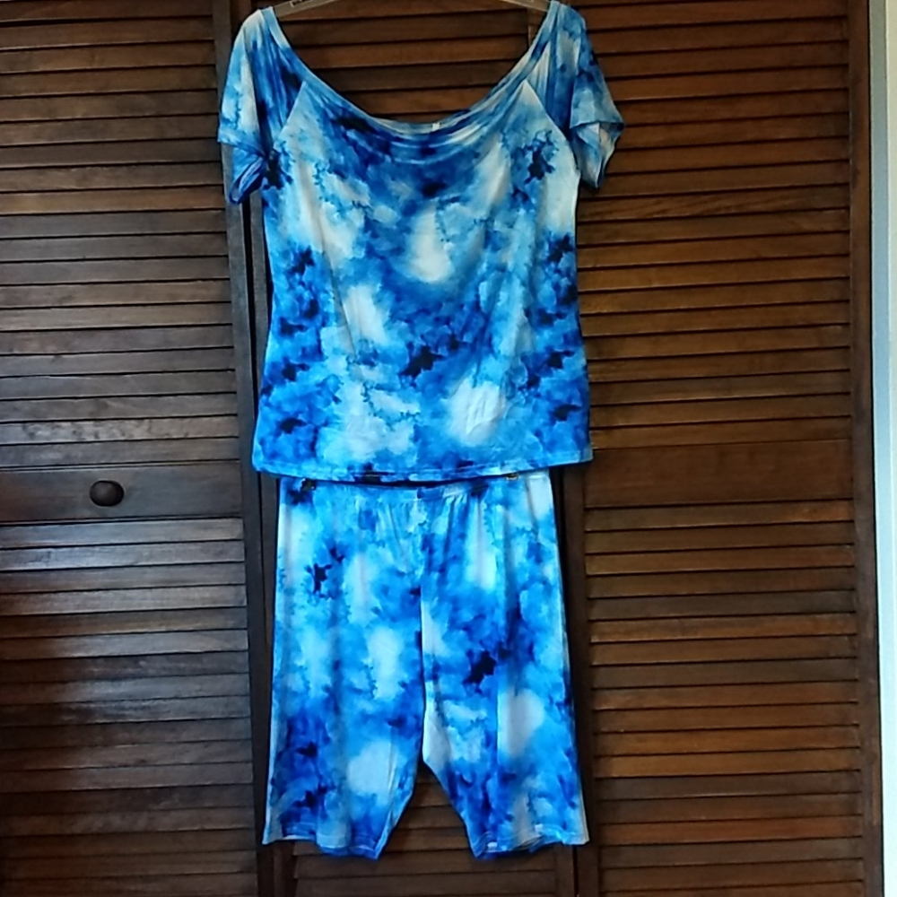 🌷 Tie Dye Top/Shorts Set